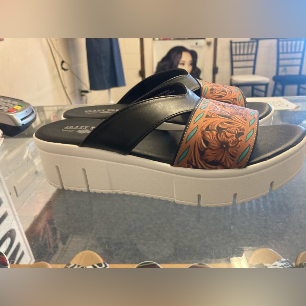 Slide sandals